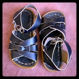 Perfect used condition saltwater sandals